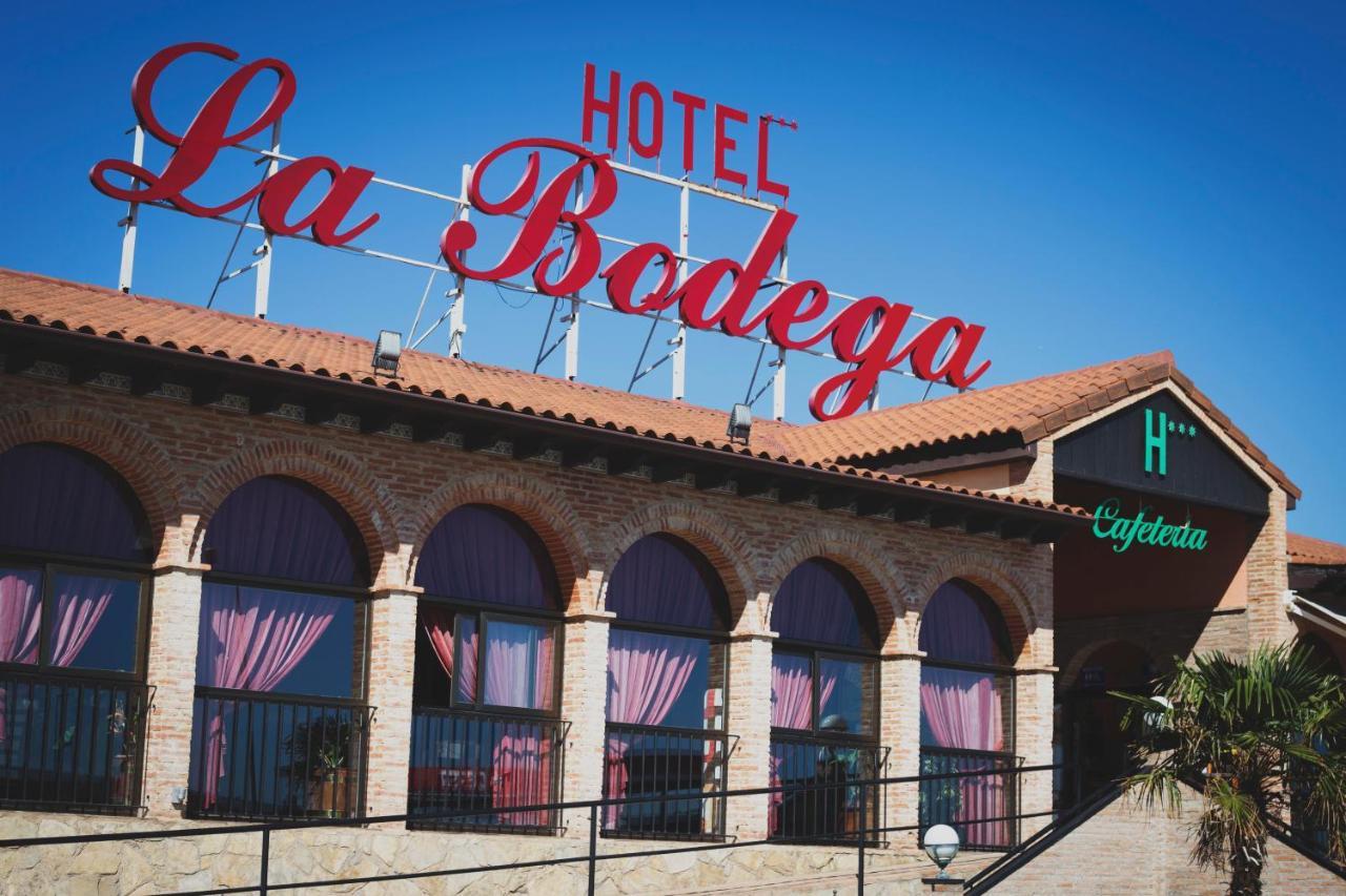 Hotel La Bodega La Almunia de Dona Godina Exterior photo